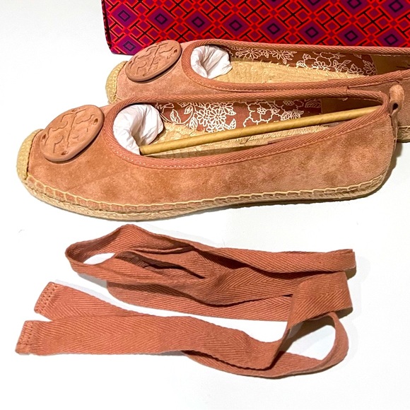 Tory Burch Shoes - TORY BURCH Suede & Herringbone Minnie Ballet Espadrille in Malva, Size 9 Pink